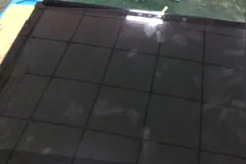 微软surface1724闪屏故障，更换lg屏幕解决故障