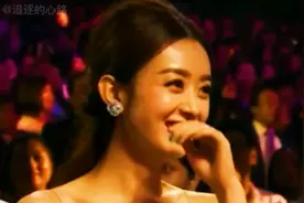 男人想穿吊带和高跟视频封面