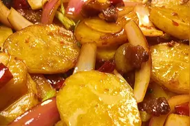 普通食材也能做出高端的菜品，还成了饭店的招牌菜、做法如此简单视频封面