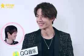 于斌王一博专访，你们会结伴上厕所吗？王一博:看量了吧！视频封面