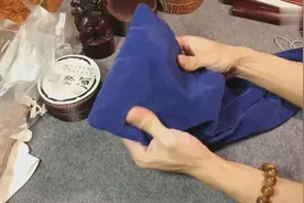 小叶紫檀包浆的最佳方法提升盘玩效果轻松盘出通透玻璃底