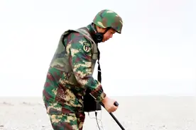 火箭军中有一个每天与死亡打交道的兵种，他一干就是十几年！视频封面