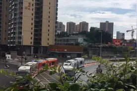 深圳原来有这么漂亮的有轨电车，走，看看去视频封面