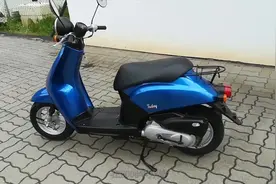 这款本田踏板车不到6000元，电喷，1.6个油，你还需要电动车？视频封面