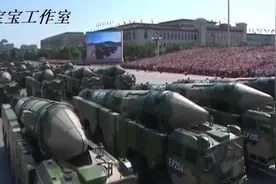 中国第一核大炮多牛？74000米高空打下核弹，这种武器太疯狂了视频封面