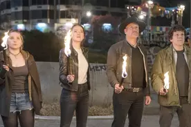 毒液导演《丧尸乐园2》首曝预告，时隔10年主演全回归！视频封面