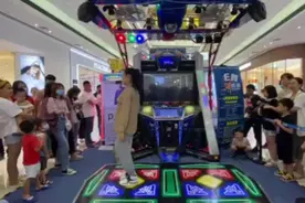 跳舞机的正确玩法，小姐姐现场教学