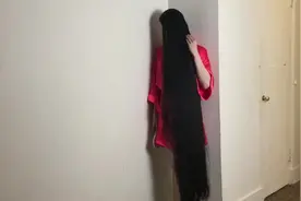 美女长发特别滑顺，披着的时候，气质范十足视频封面