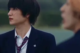 本想过平静的生活，第一天转学生就让全校刮目相看视频封面