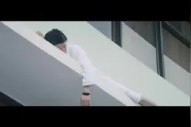 [情圣]夫妻俩离得远听不清对方说什么，这段隔空喊话真是笑死人