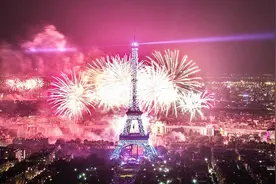 2017年法国巴黎铁塔国庆焰火秀视频封面