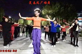 广场舞《阿里山的姑娘》老师现场一步一步教学，精彩不要错过！