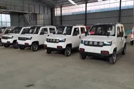 北京大吉普，六座非常宽敞，油电两用，还可以纯燃油，一万多真值视频封面