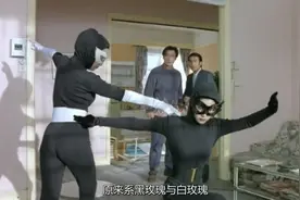 两女子被人点了穴不能动，被两小伙碰到，要看她们的真面目视频封面