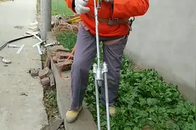 小李台区将220v电路改为400v的，12M水泥电杆外，增加1条拉线加固视频封面