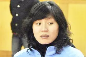 当叶莉被问，和身高2.26体重400斤姚明交往啥感受时，竟这样回答视频封面