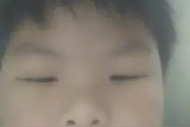 在柜子里睡觉

在柜子里睡觉