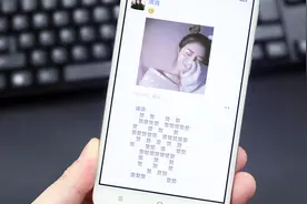 微信聊天评论新玩法，分分钟霸屏朋友圈，太好玩了！视频封面