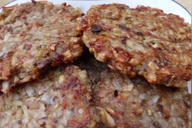 粉丝分享了一道肉藕饼的做法 喜欢吃藕的可以尝试一下视频封面