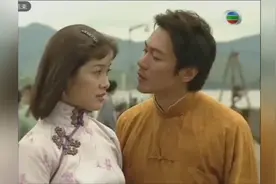 母亲阻挠约会晚点，以为心上人走了，却不想他一直在等还很担心她视频封面