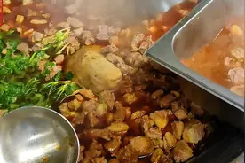 崔大厨【原汤烧鲜羊腿肉】难怪肉比别人家烧的香呢！没人敢这做了视频封面