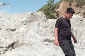 整座山都是雪浪石，一大块石头像山水画一样，特别漂亮视频封面