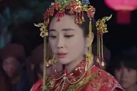 大伙要看新娘子的美貌，没想到娘子自己掀开了盖头，好美视频封面
