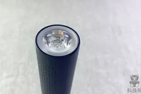开箱评测，紫米强光手电筒，能续航60小时，还能发求救信号！视频封面