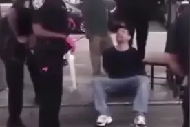抓了个小偷，嘴里一直喊“那个那个那个”，到底啥意思？