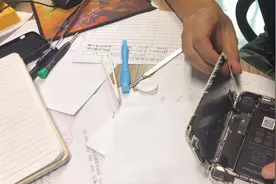 苹果手机摔了一下，后置摄像头开启后黑屏、闪光灯不亮、自己解决视频封面