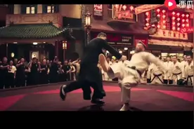 叶问暴打狂妄的美国大兵，为华人扬眉吐气，血性中国人，加油视频封面