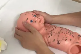 孩子感冒了，鼻塞、流鼻涕？用这四个手法帮孩子推掉它视频封面