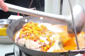 费师傅参加2019年烹饪大赛，多年的努力不负众望，最终夺冠视频封面