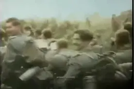 珍稀二战影像：德国士兵原来也有充满柔情的一面视频封面