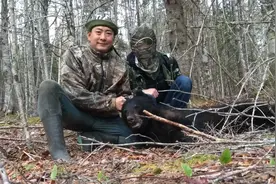 NB猎导9 看加拿大华人猎熊视频封面