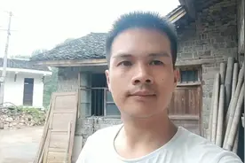 偏僻的小山村里有摩托车低价转让！买来的时候11000元。视频封面