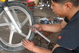 摩托车补胎技巧你知道多少？师傅教你无基础在家就可以修理摩托车视频封面
