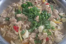 自贡仔姜兔的家常做法，麻辣鲜香，关键兔肉超级嫩，一学就会视频封面