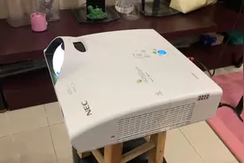 日本NEC M320XS+C短焦投影仪投影机，带高清接口视频封面