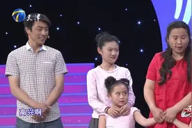 暖心爸爸独自抚养3个女儿，大女儿身患白血病，爸爸为其倾尽所有视频封面