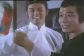 狄龙版功夫皇帝5：雍正不敌张捕头，被暴揍投入地牢视频封面