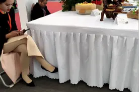 武汉国博中心美食博览会，湖北各个城市的美食菜肴大展览视频封面