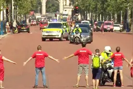 英国新任首相碰到的第一个难题：拜访英女王遇“拦路虎”