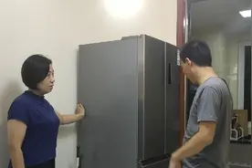 网购的冰箱才用了一年，倩姐摸着发烫，问超哥是不是有毛病了视频封面