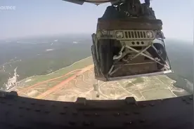 美军空投悍马车，精确到米！视频封面