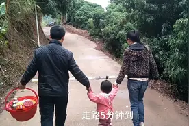 大年初二杀两只鸡，广西习俗大年初二去拜社公，保佑平安健康发财