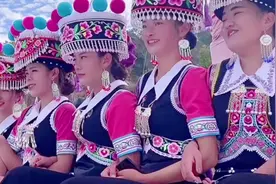 这是云南楚雄少数民族，彝家姑娘真漂亮！视频封面