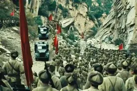 军人战场前全军动员，一句请祖国放心，话虽简单但决心满满！视频封面