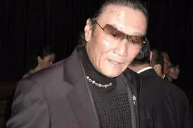 风流一生终看淡生死，83岁谢贤将财产一分为4，却没她什么事儿！视频封面