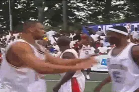 艾弗森和街球王阿尔斯通在野球场的单挑，脚踝终结者之间的对决！视频封面